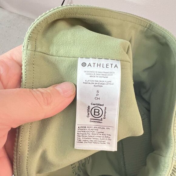 Athleta Sage Green Elation Ribbed V Back Cropped Flare Leggings Size Small - Picture 9 of 11